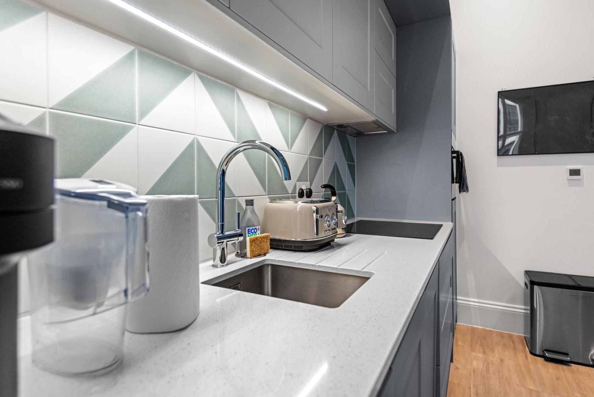 Londwell, Central Chic, Luxury Stay By Hyde Park London Bagian luar foto
